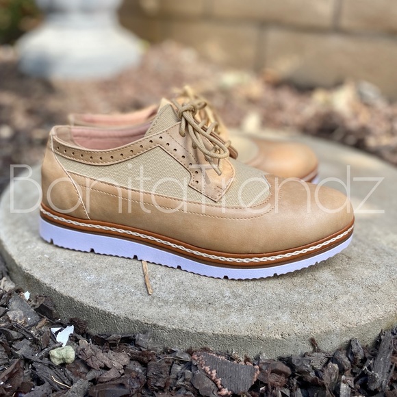 Vegan Leather Camel Wing Tip White Sole Oxfords - Picture 5 of 7